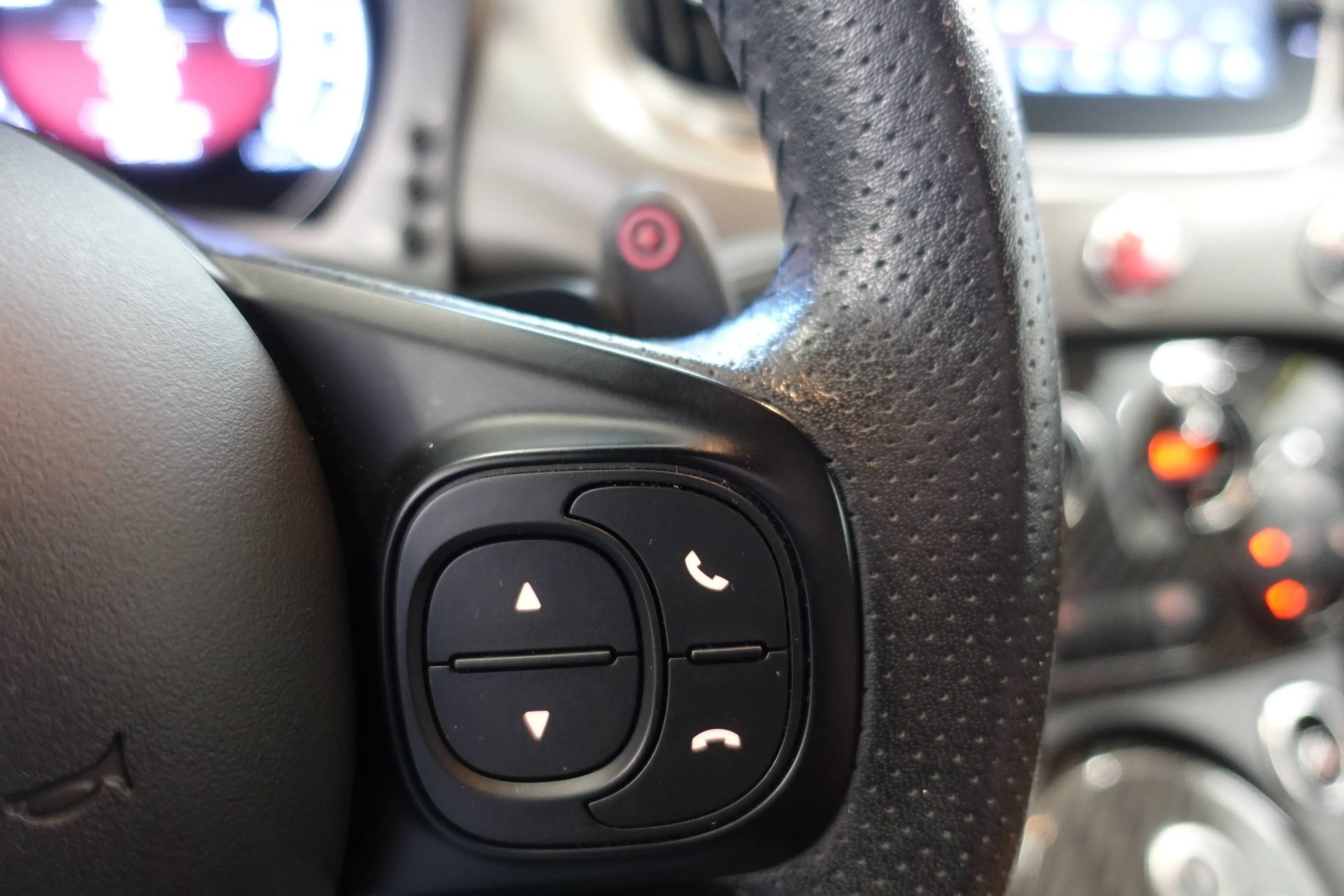 Abarth 595 Turismo Abarth 595C Turismo MTA Turismo G-TEC — photo 8