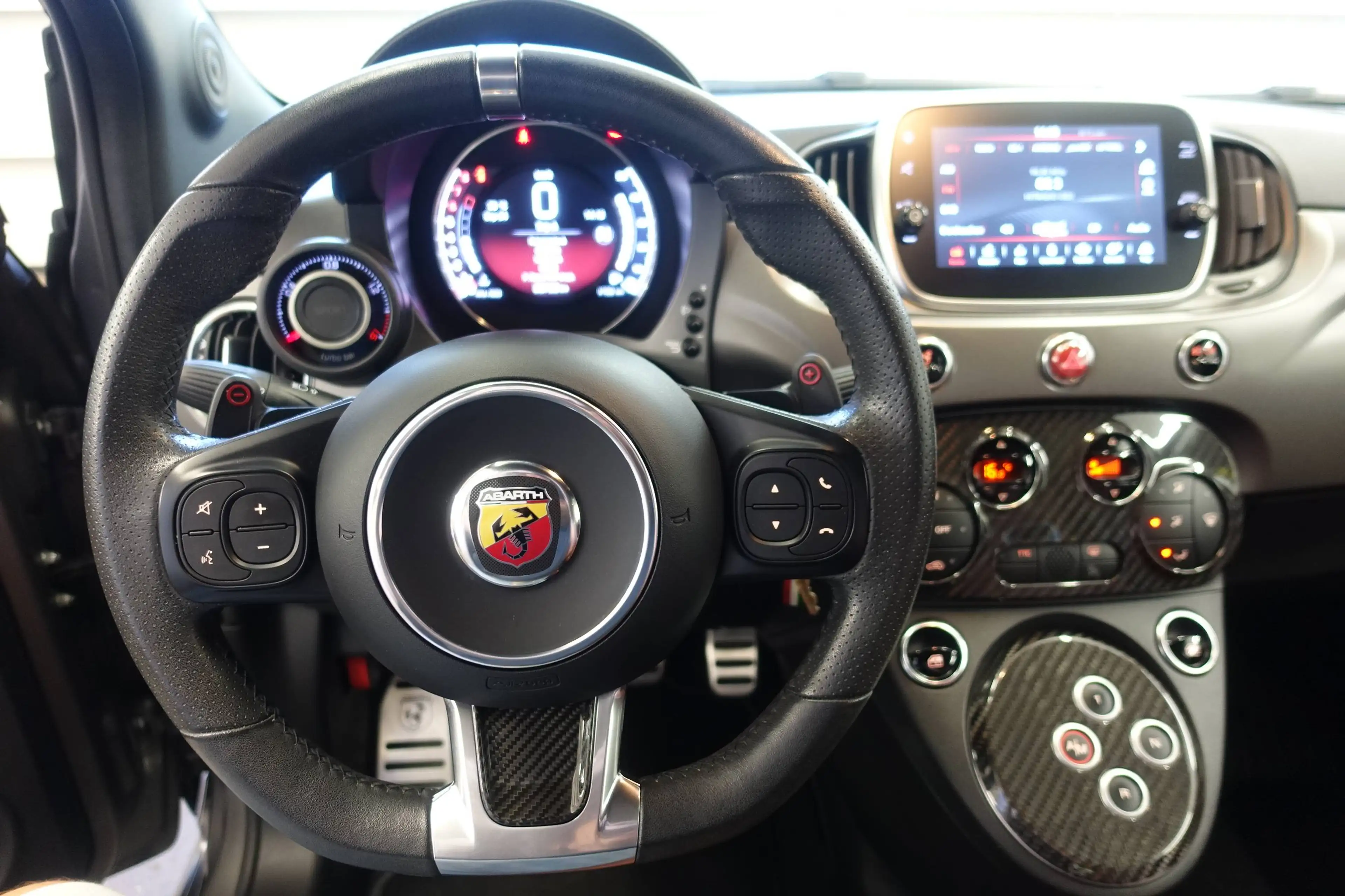 Abarth 595 Turismo Abarth 595C Turismo MTA Turismo G-TEC — photo 4