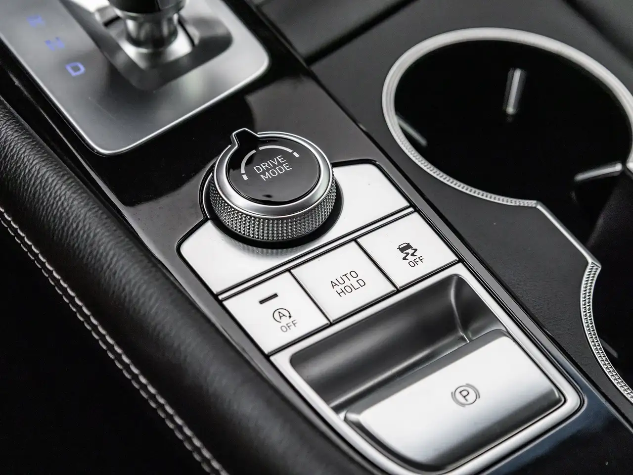 Genesis G70 снимка Genesis G70