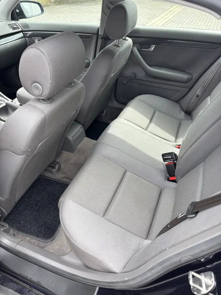 Audi A4 1.6, foto 8