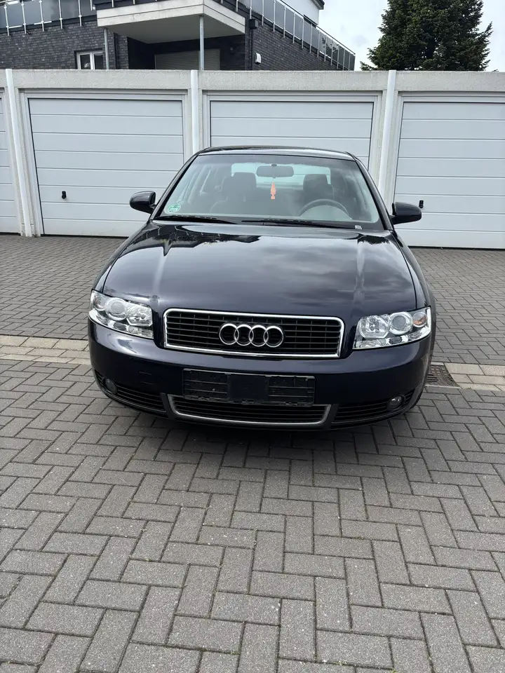 Audi A4 1.6, foto 2