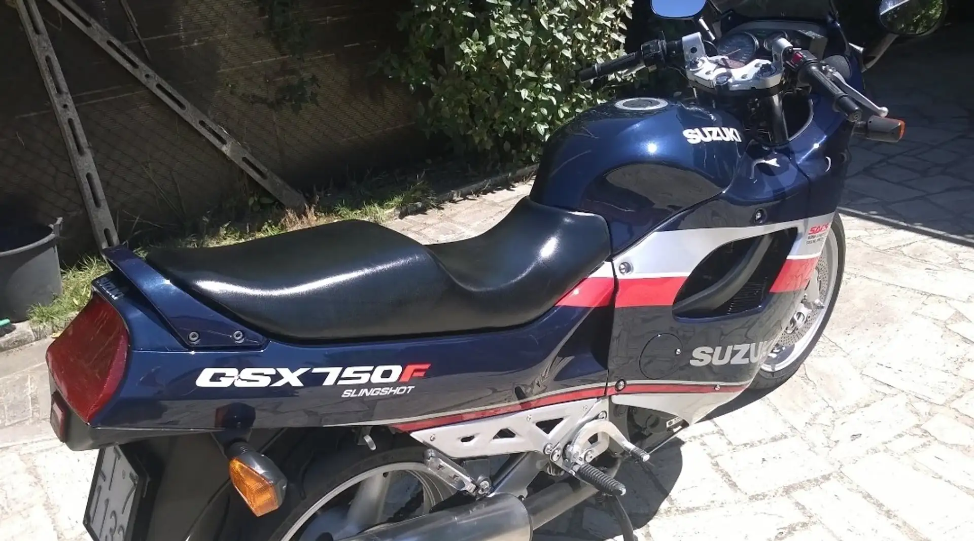 Suzuki GSX 750 F Albastru - 2