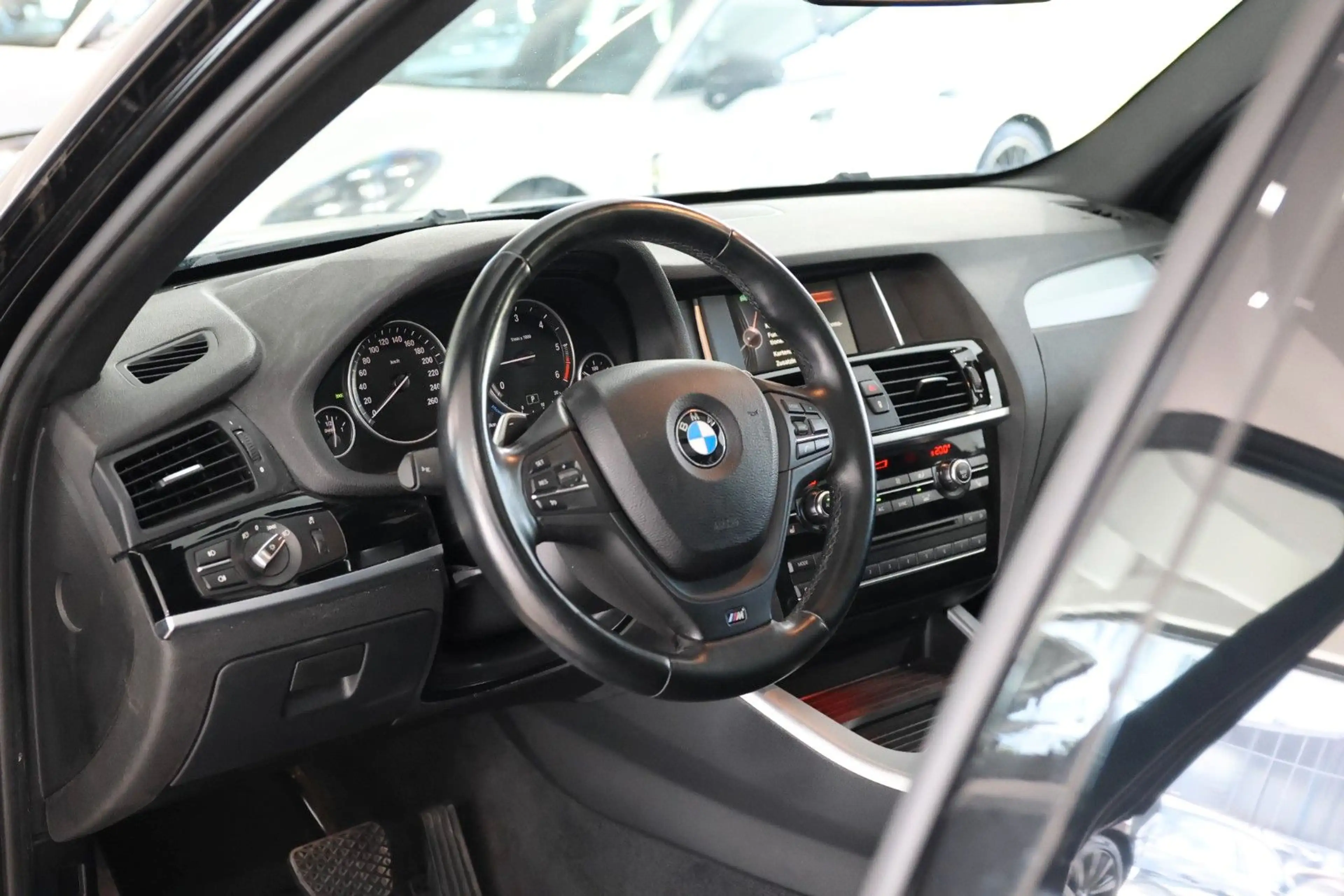 BMW X3 xDrive 20 d M-Sport*Pano*PDC*Sitzhzg*Navi*AHK — photo 11