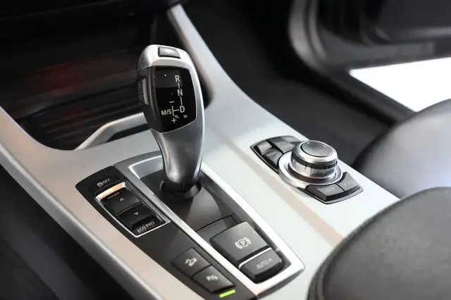 BMW X3 view 24