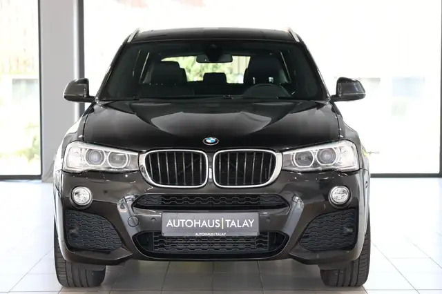 BMW X3 view 3