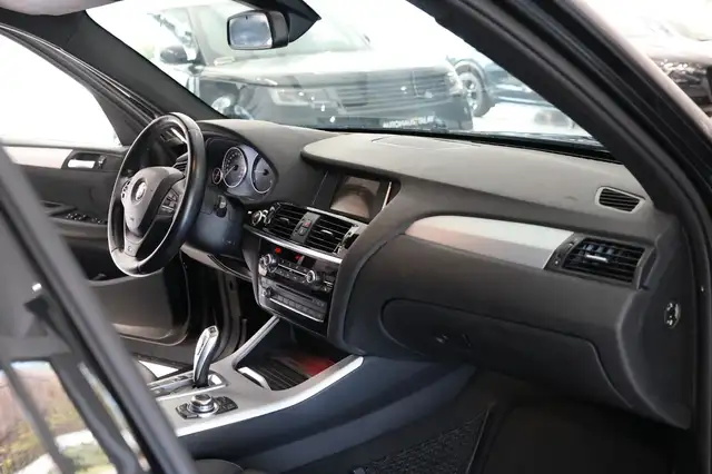 BMW X3 view 29