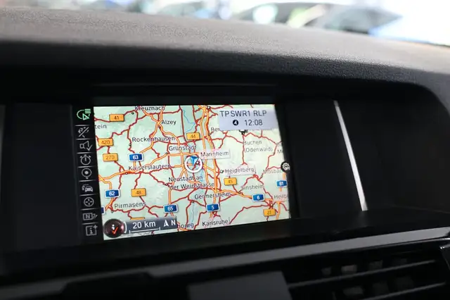 BMW X3 view 17