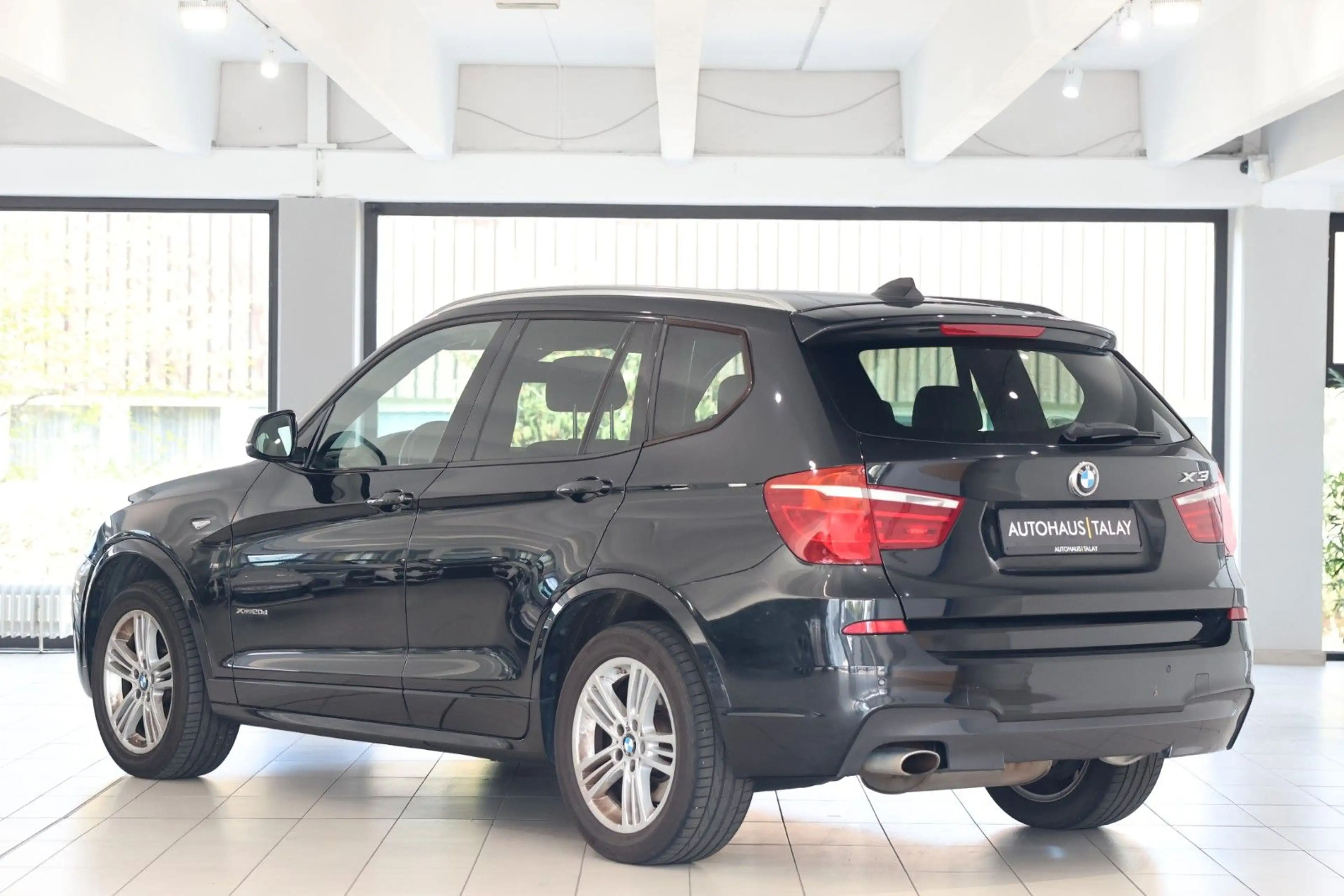 BMW X3 xDrive 20 d M-Sport*Pano*PDC*Sitzhzg*Navi*AHK — photo 4