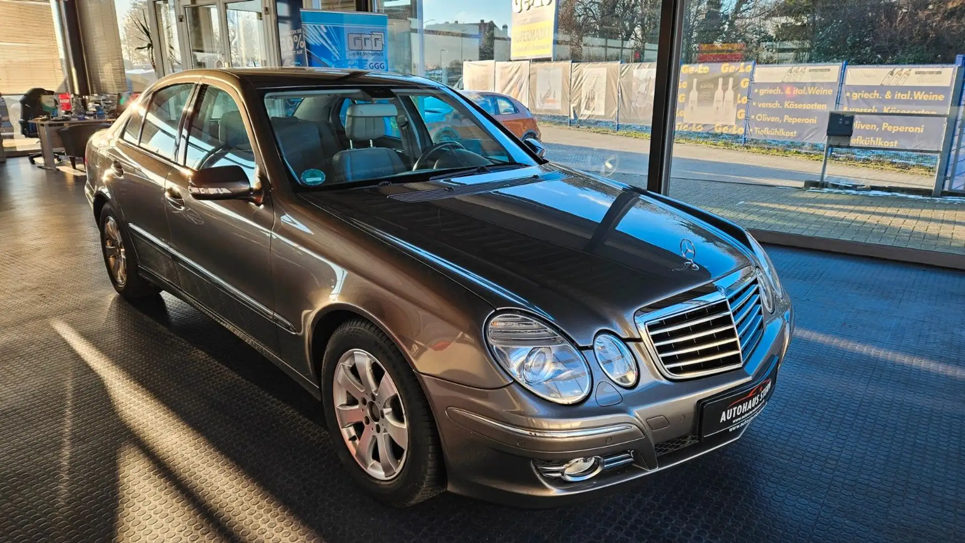 Mercedes-Benz E 280 E -Klasse Lim. E 280 Grau - 1