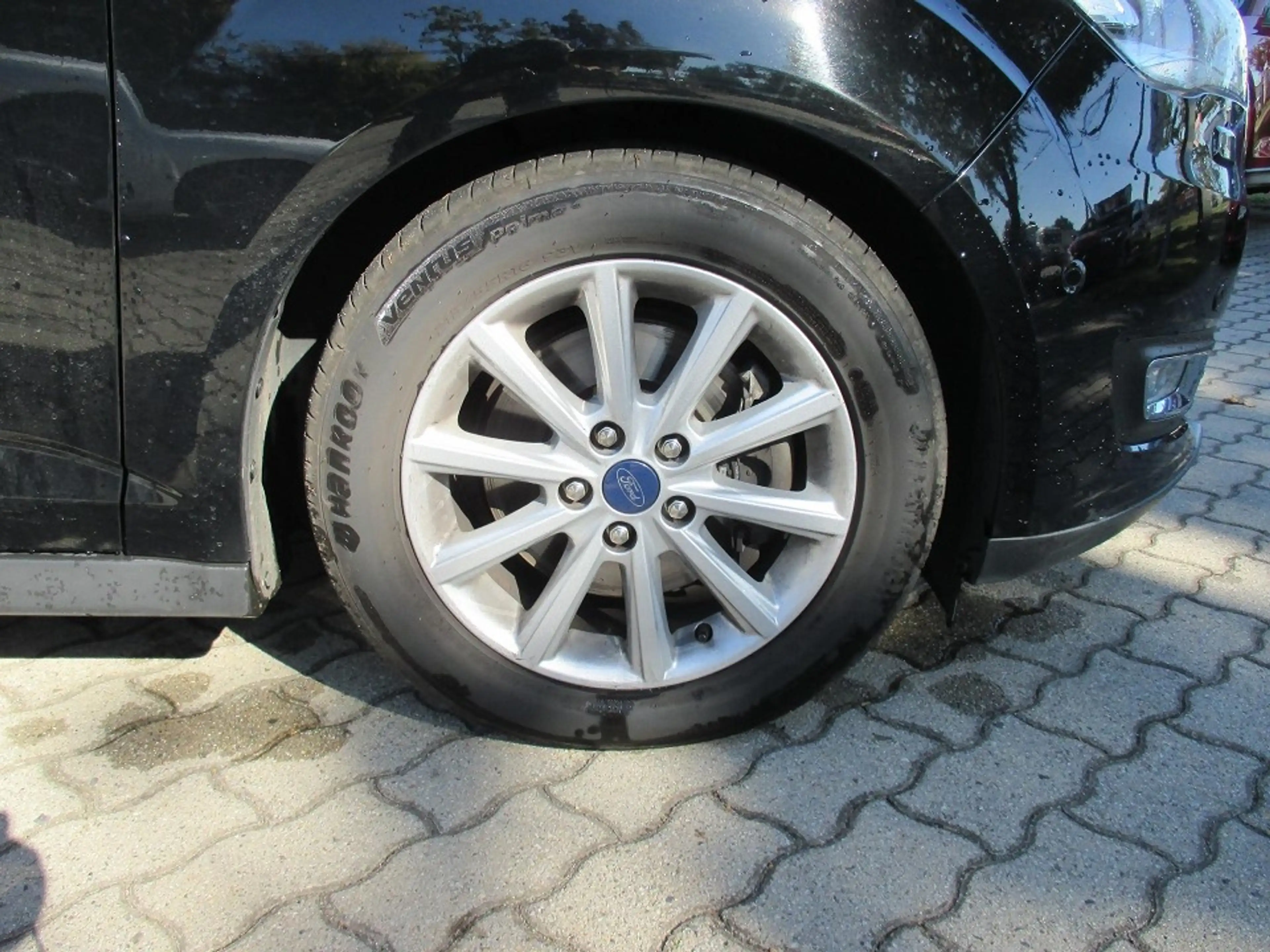 Ford C-Max 1.5 EcoBoost Titanium — photo 10
