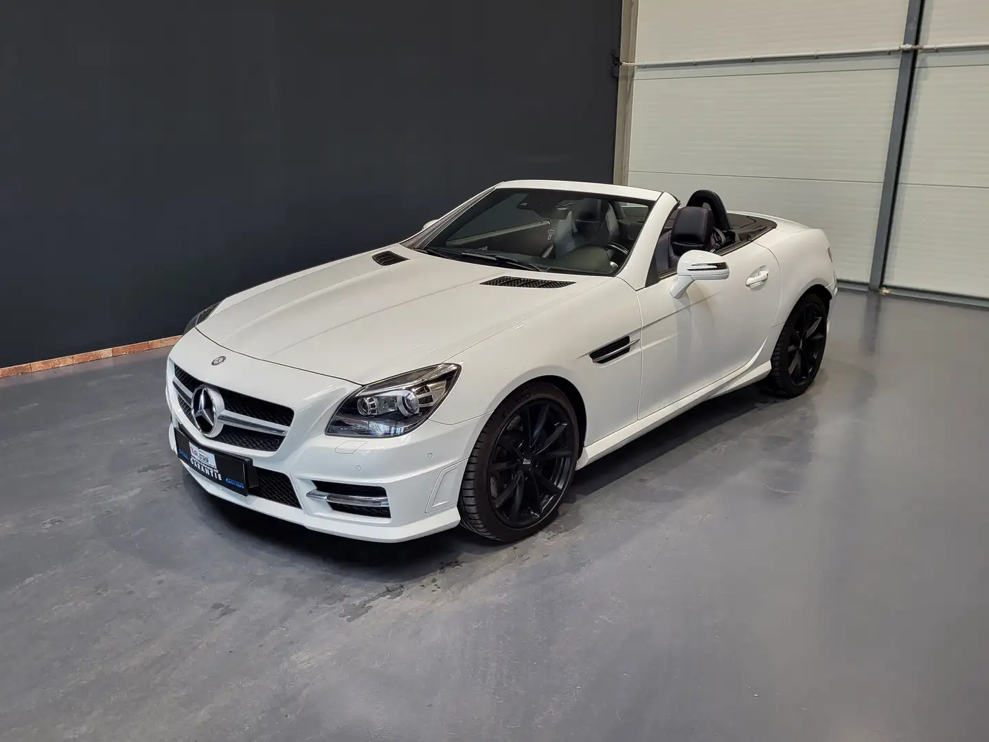 Mercedes-Benz SLK 350 AMG *Leder| Navi| Xenon| Airscarf* Weiß - 1