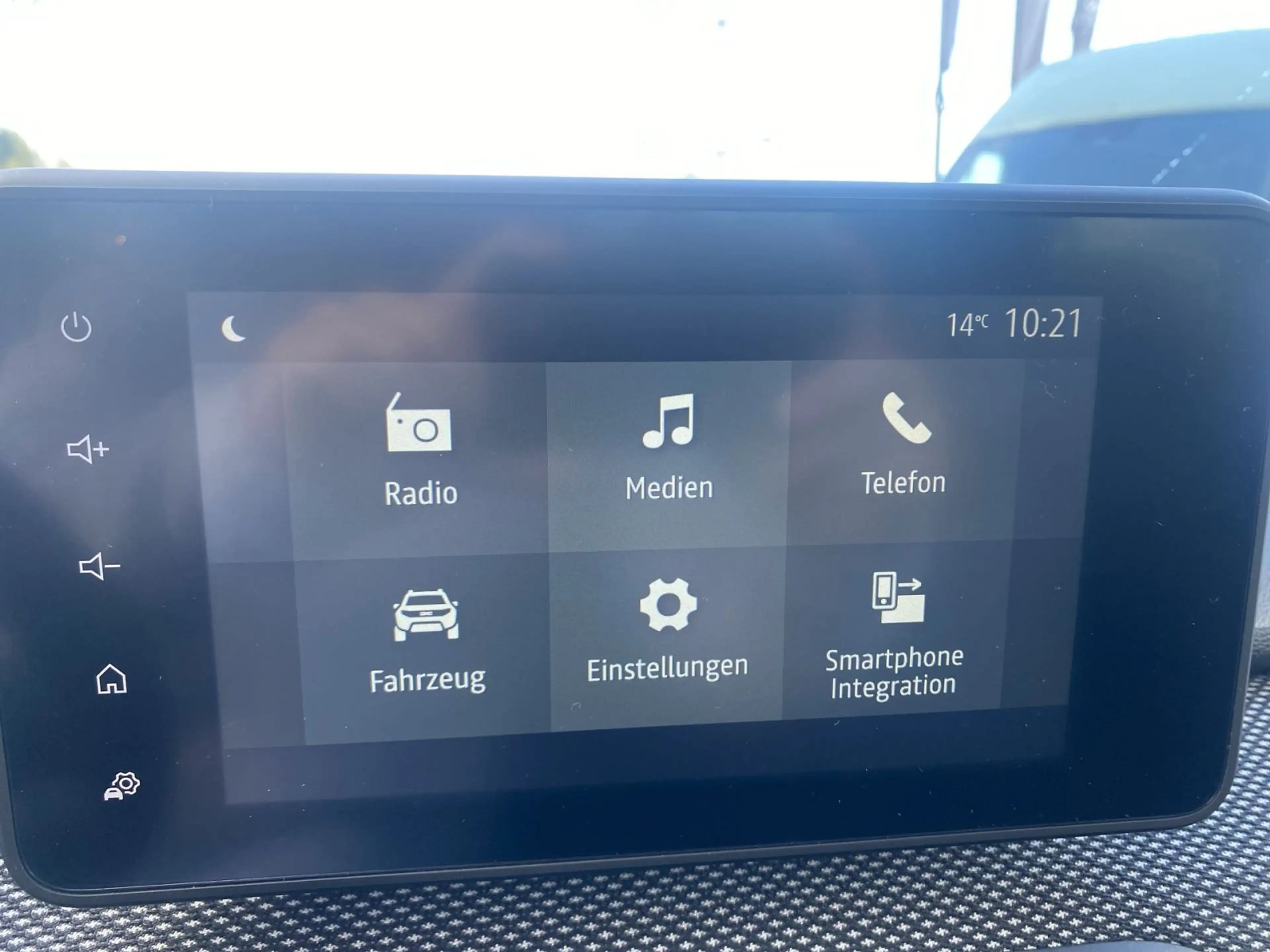 Dacia Sandero III 1.0 TCe 90 Expression — photo 14