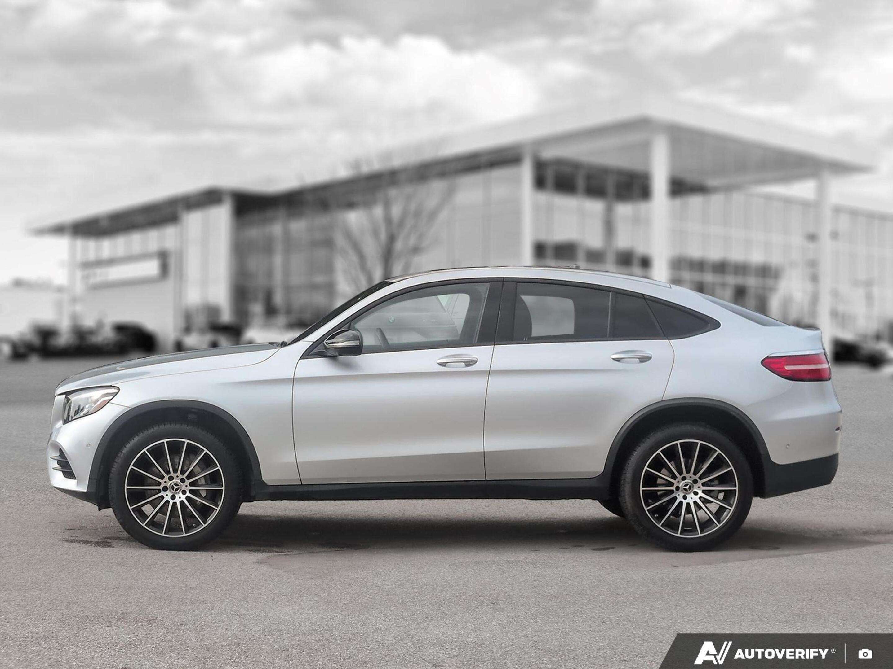 2019 Mercedes-Benz GLC 300 Premium Package | Local | Lowest Mileage in th — снимка 1