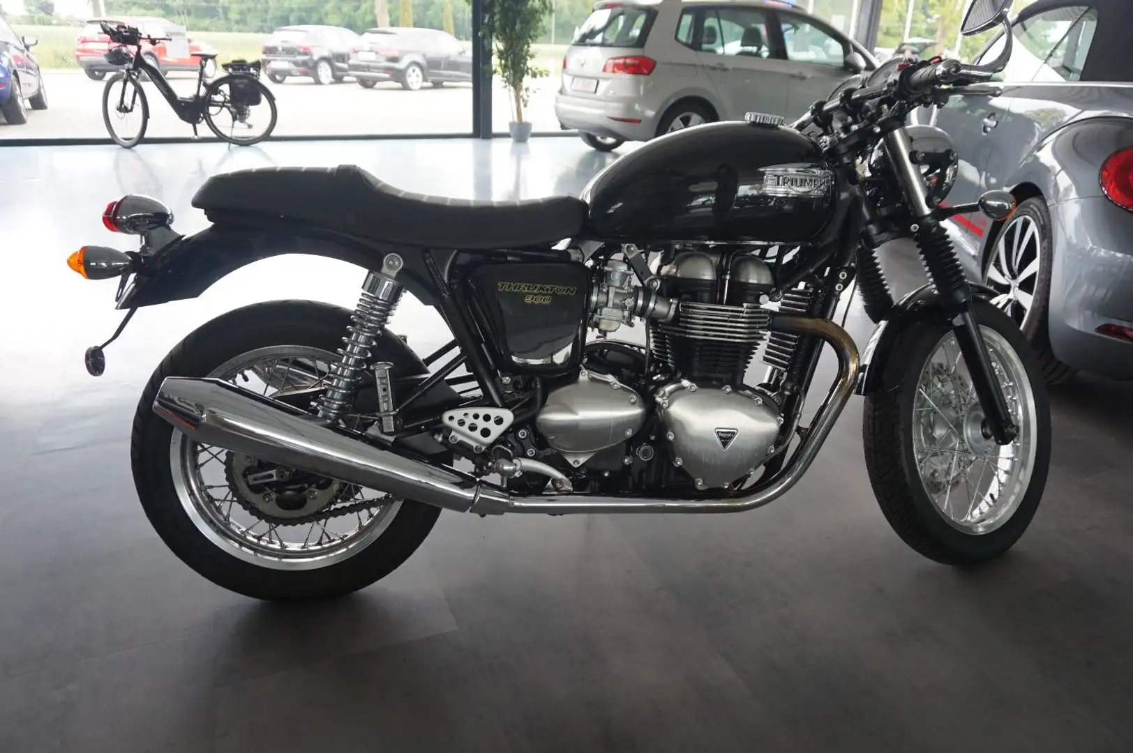 Triumph Thruxton 900 Negru - 1