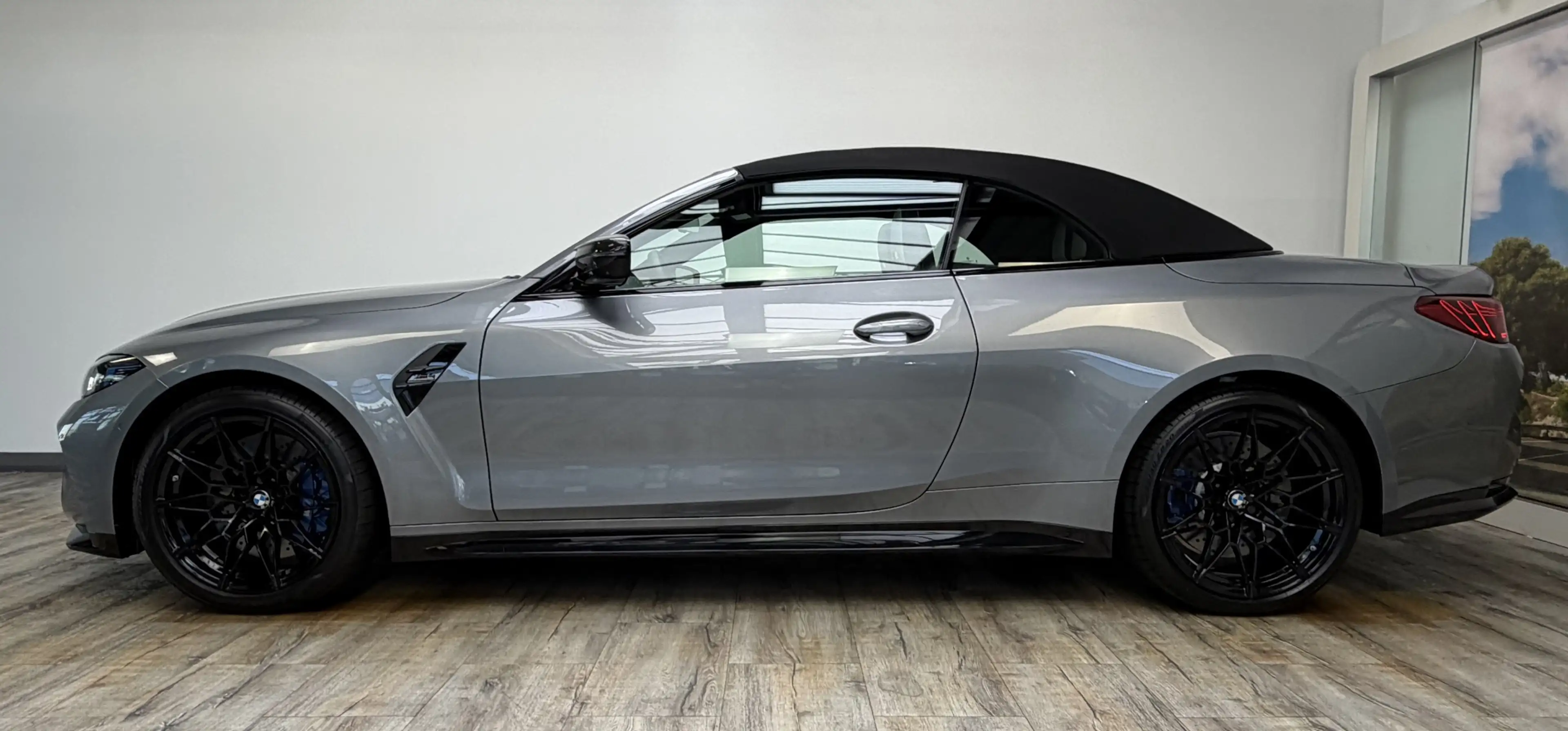 BMW M4 xDrive Comp. Cab. CarbonExt. ACC 360°Ultimate — photo 9