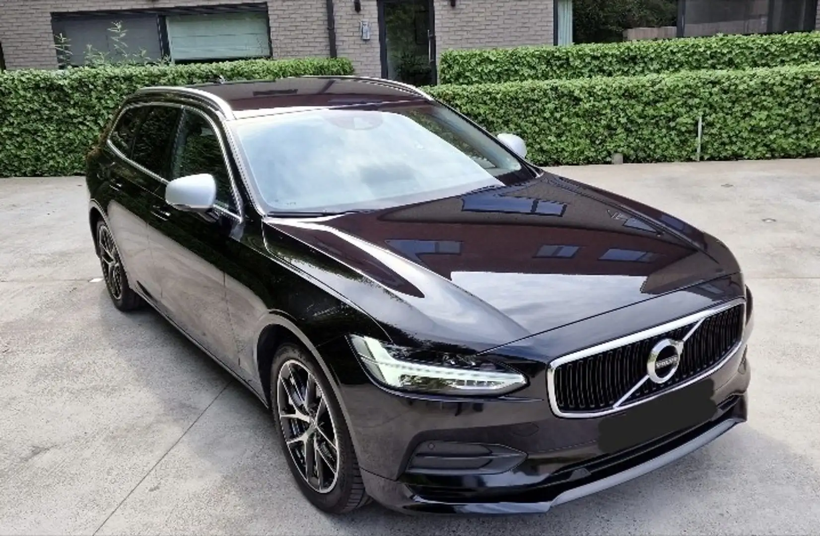 Volvo V90 D3 Geartronic R Design (gekeurd) - 1