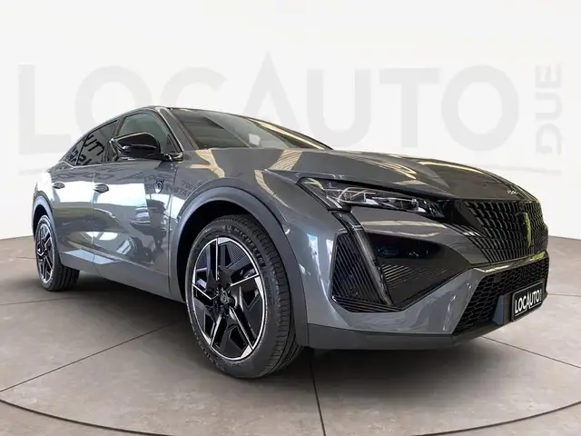 Peugeot 408 view 3
