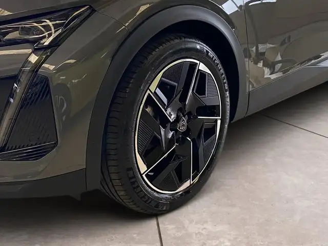Peugeot 408 view 15