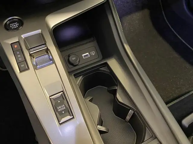 Peugeot 408 view 12