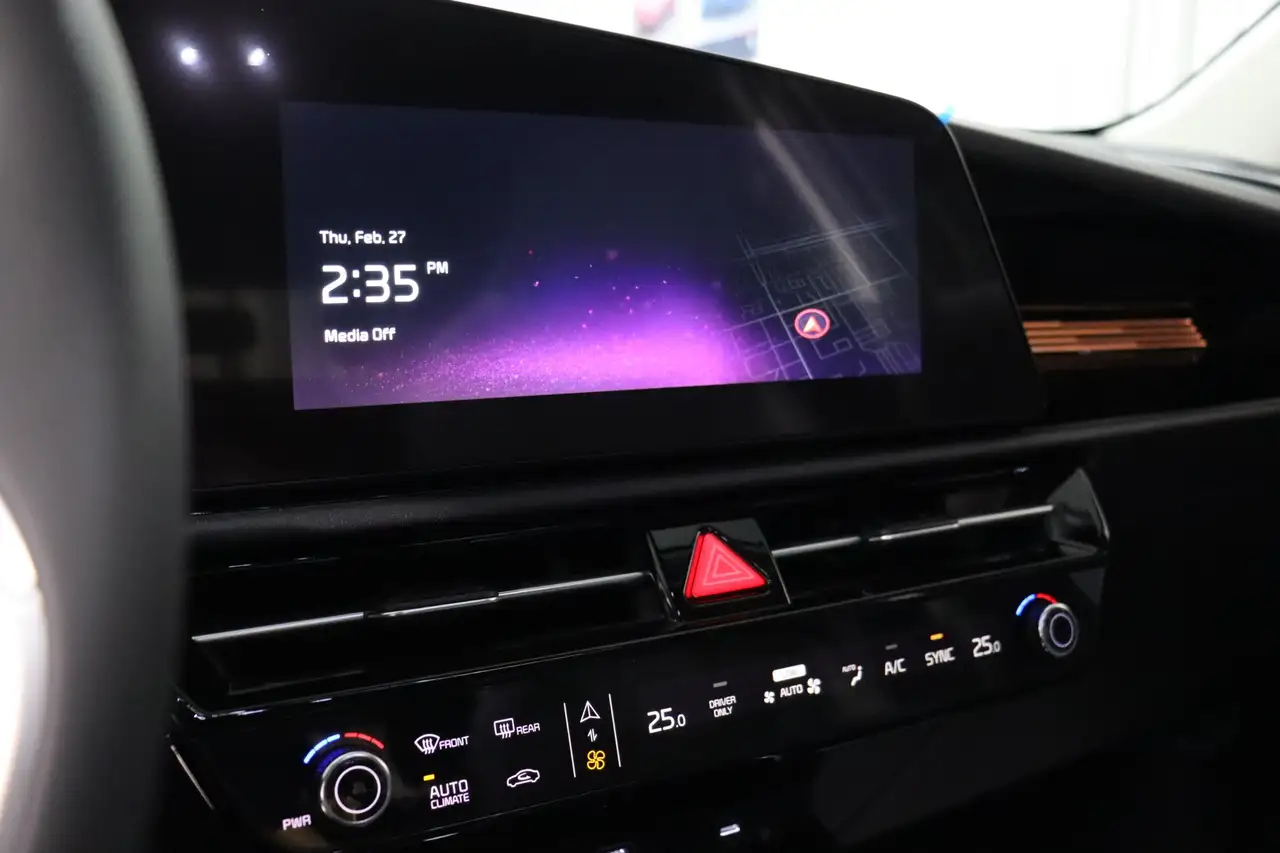 Kia Niro снимка Kia Niro