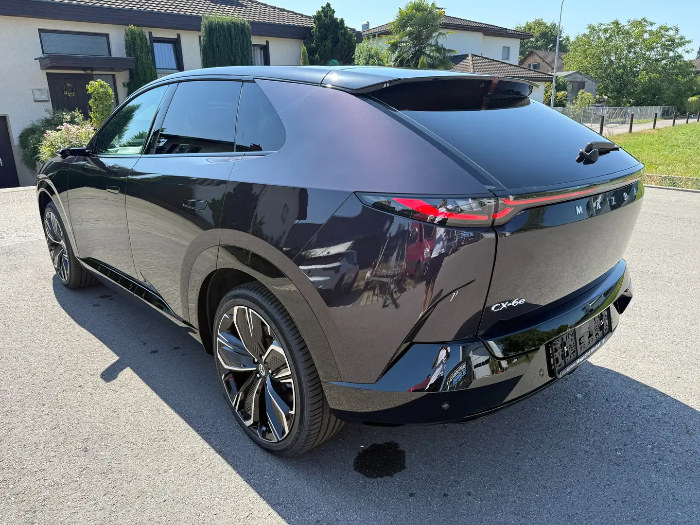 Mazda CX-6e 78kWh Takumi Plus Vollausstattung Violett - 2