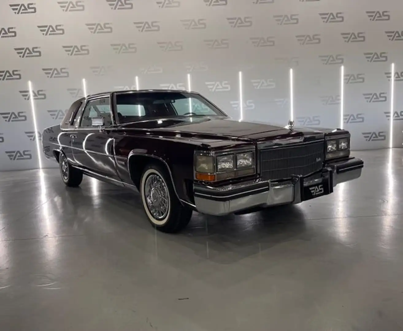Cadillac Fleetwood Brougham Violett - 2