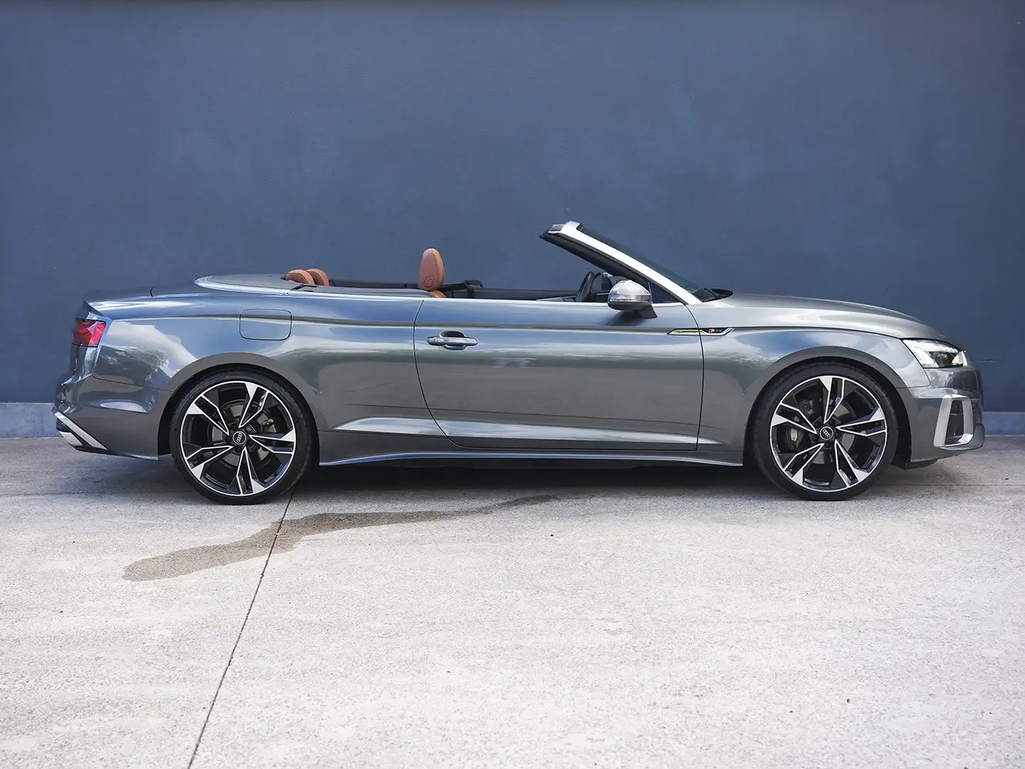 Audi A5 A5 Cabrio 40 TFSI quattro S tronic S line Gris - 2