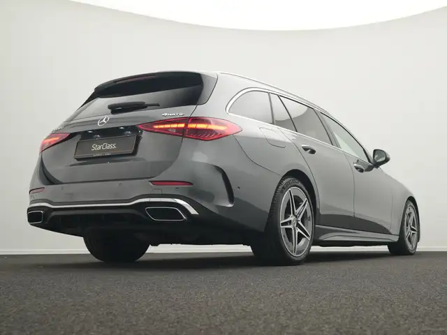 Mercedes-Benz C-Class view 11