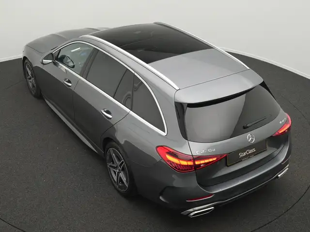 Mercedes-Benz C-Class view 13