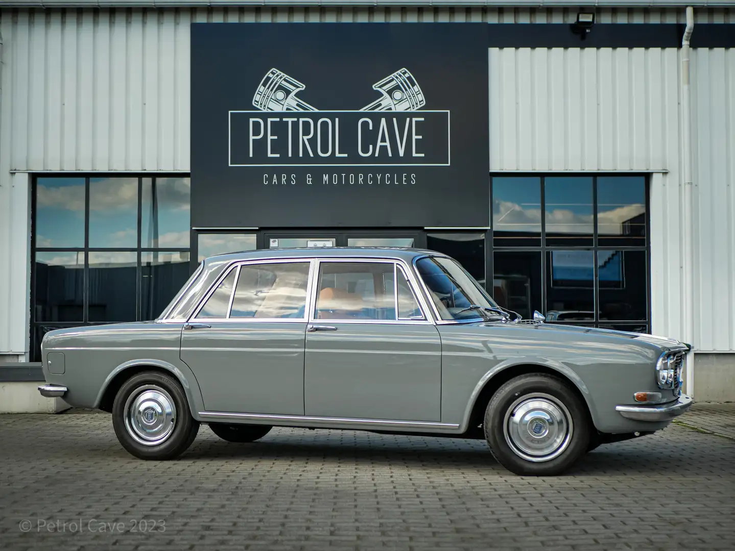 Lancia Flavia Berlina Milleotto 1.8 - zeer goede staat Grey - 1