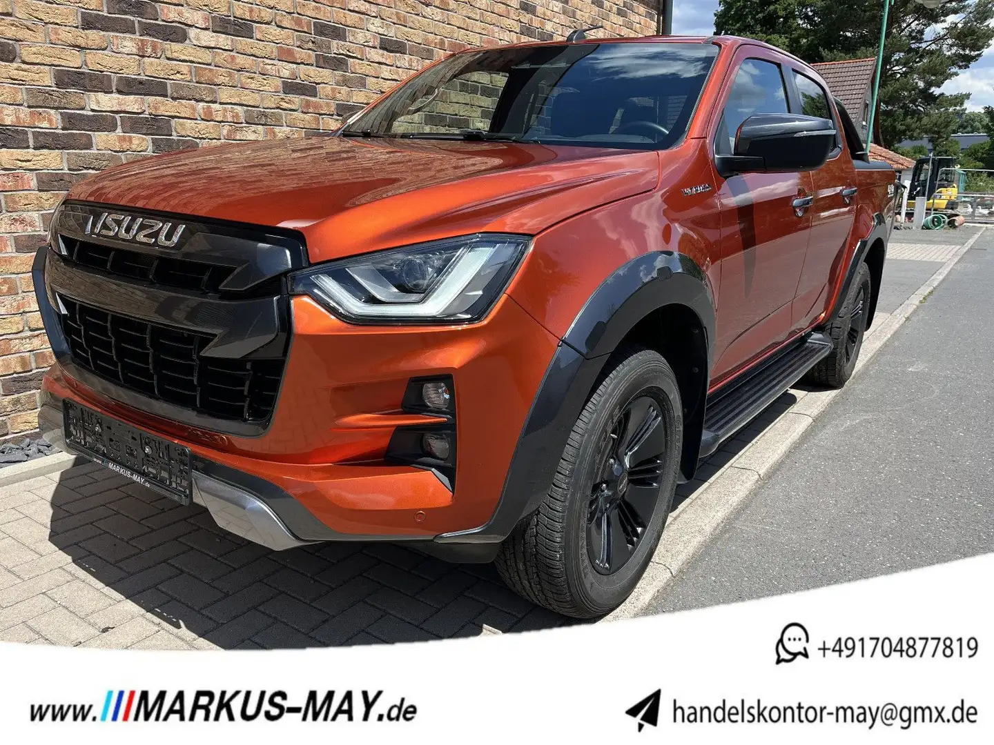 Isuzu D-Max Double Cab 4WD V-CROSS AHK Navi LED Orange - 1