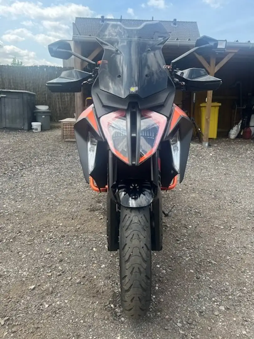 KTM 1290 Super Duke GT Orange - 2