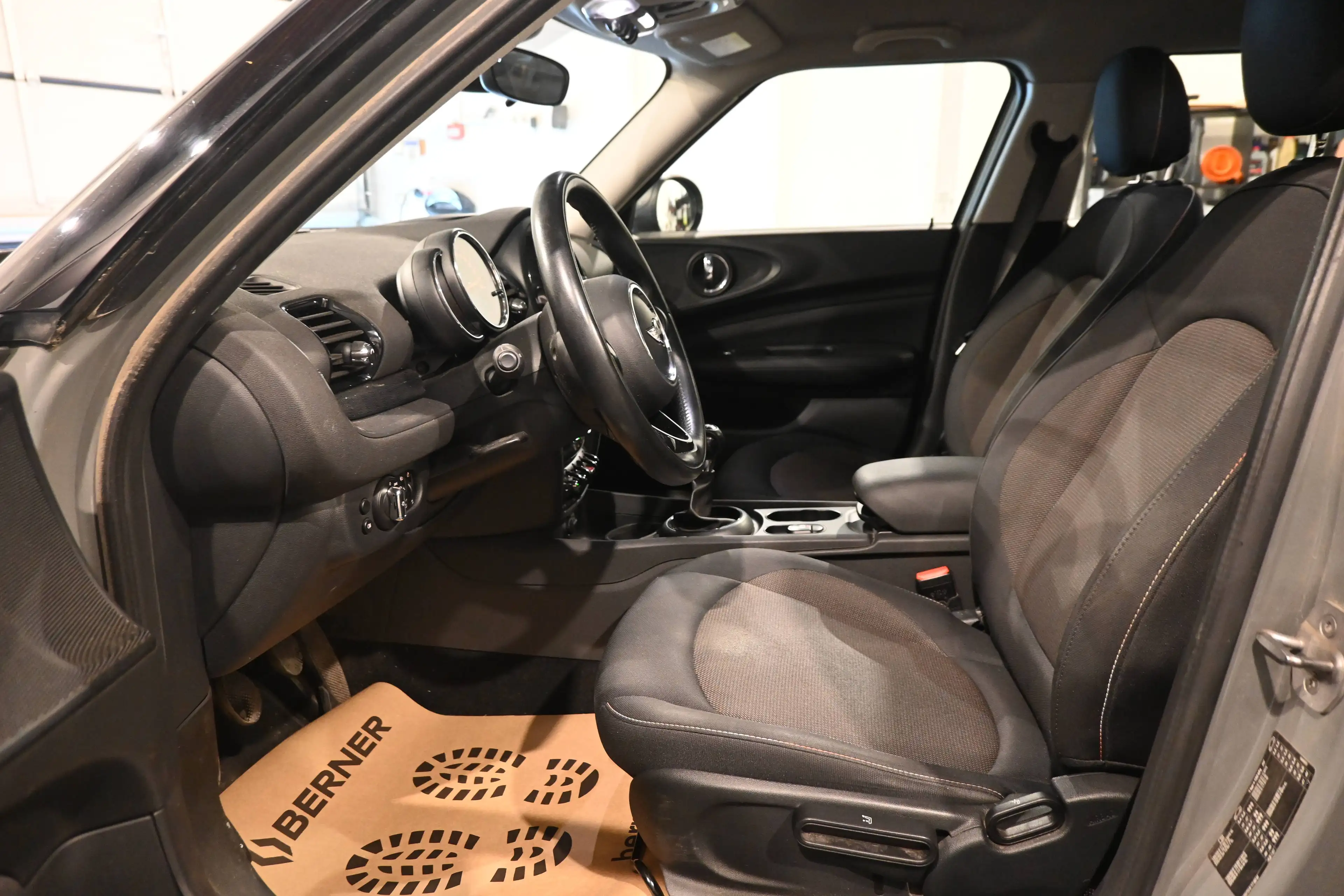 MINI Cooper Clubman 1.5i CLUBMAN / EURO 6b / GPS NAVIGATION / BLUETOOTH / PDC / CARNET MINI !! — photo 9