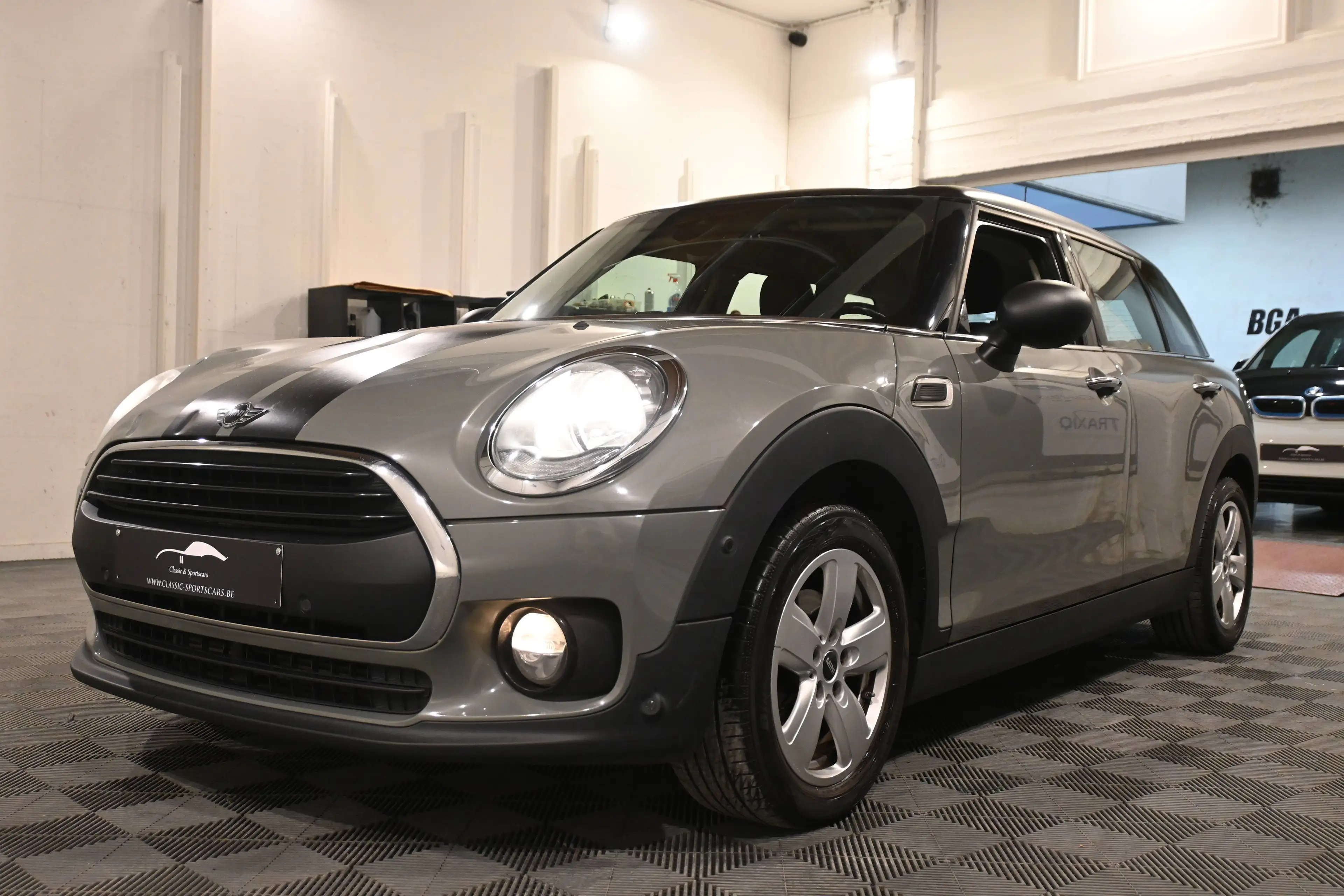 MINI Cooper Clubman 1.5i CLUBMAN / EURO 6b / GPS NAVIGATION / BLUETOOTH / PDC / CARNET MINI !! — photo 2