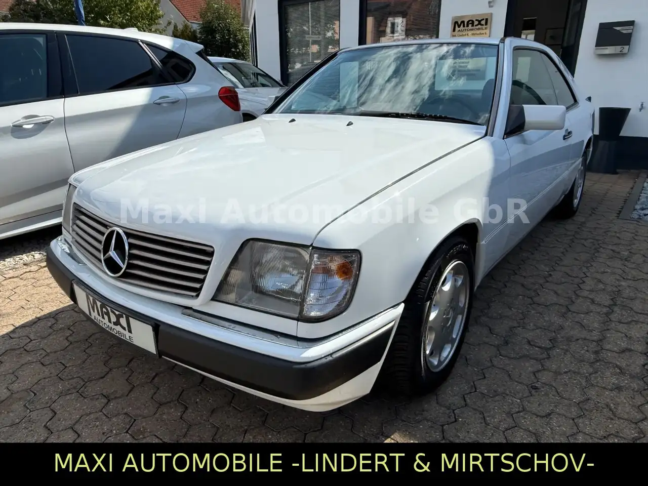 Mercedes-Benz 300 CE, foto 1