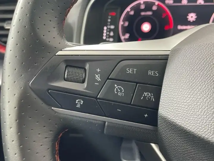 SEAT Ibiza 2025, foto 11