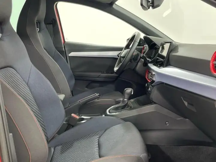 SEAT Ibiza 2025, foto 5