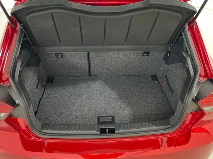 SEAT Ibiza 2025, foto 7