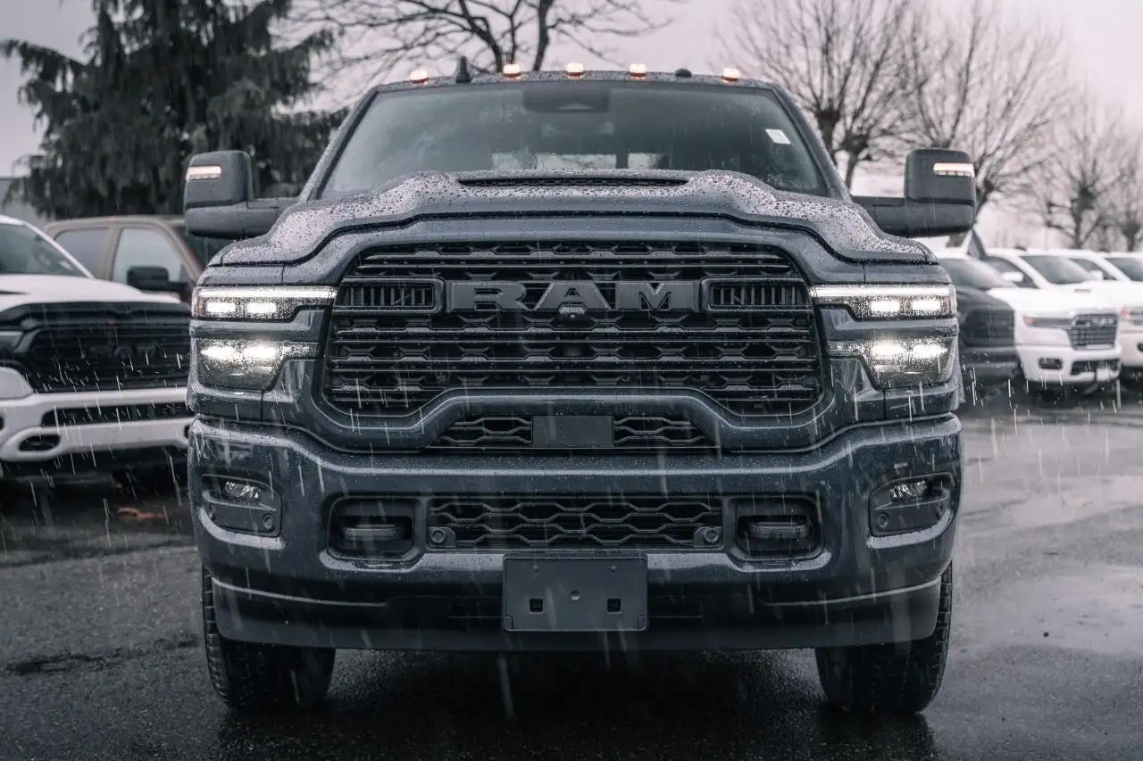 RAM 3500 снимка RAM 3500