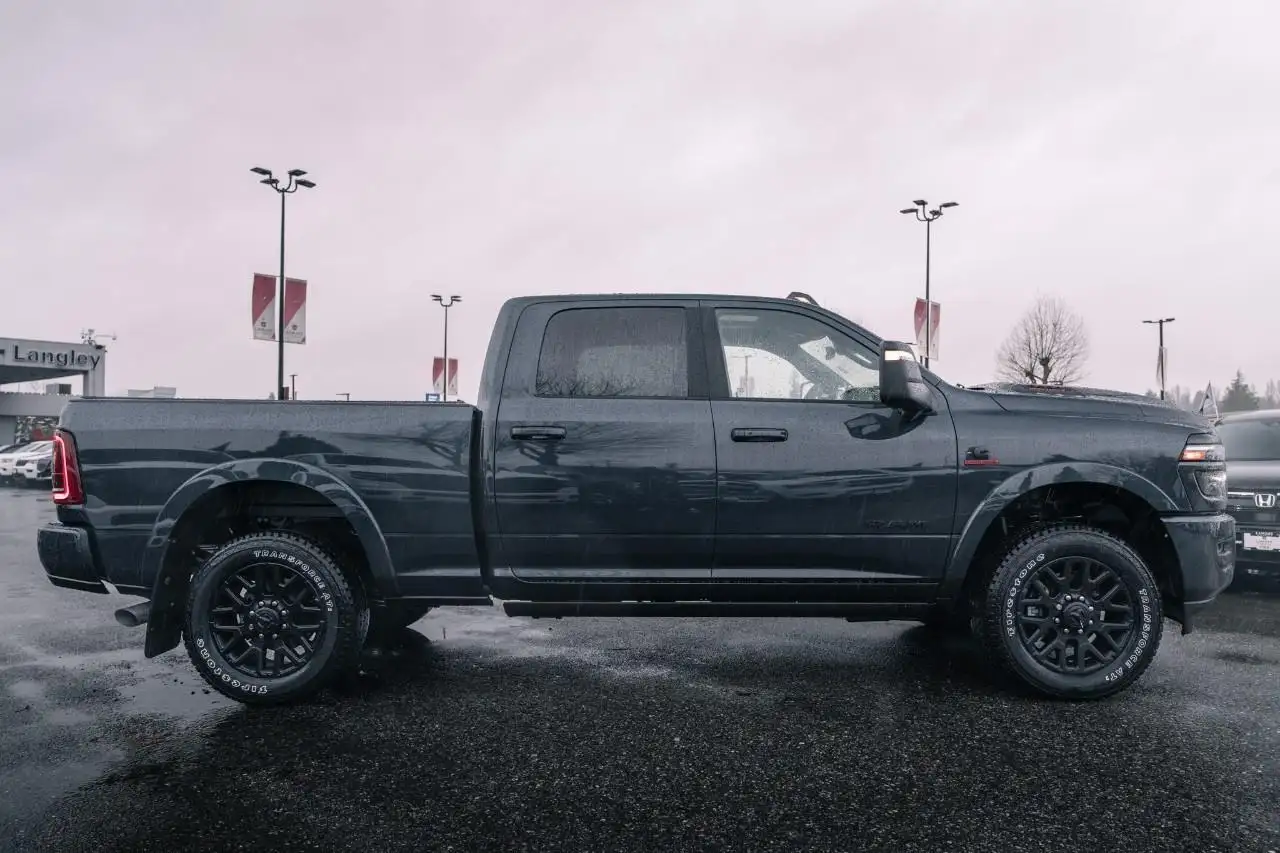 RAM 3500 снимка RAM 3500