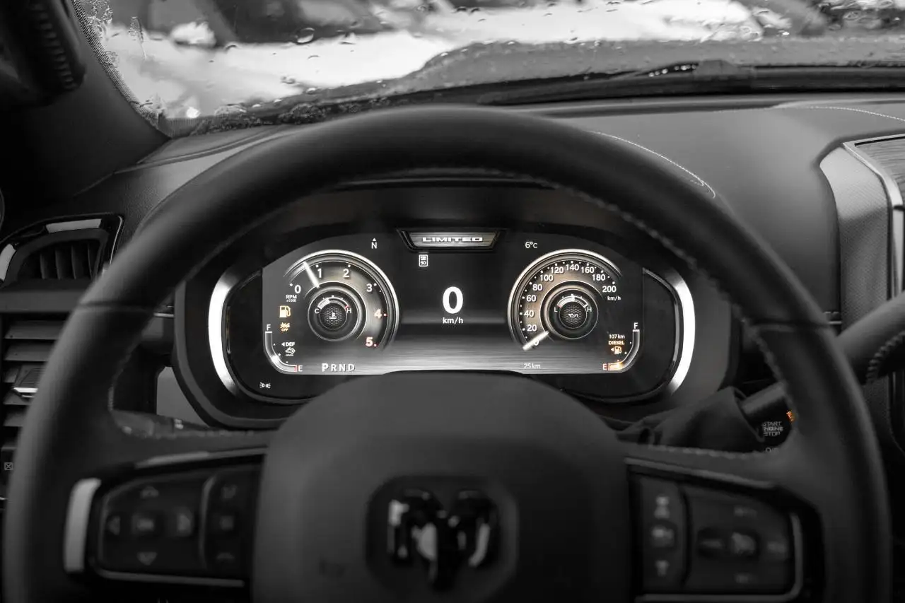 RAM 3500 снимка RAM 3500