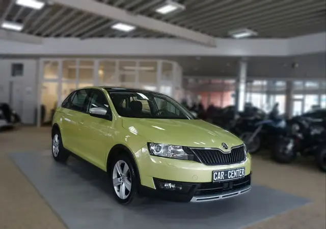 Skoda Rapid/Spaceback Spaceback Scoutline;KLIMA SHZ PANO GRA PDC