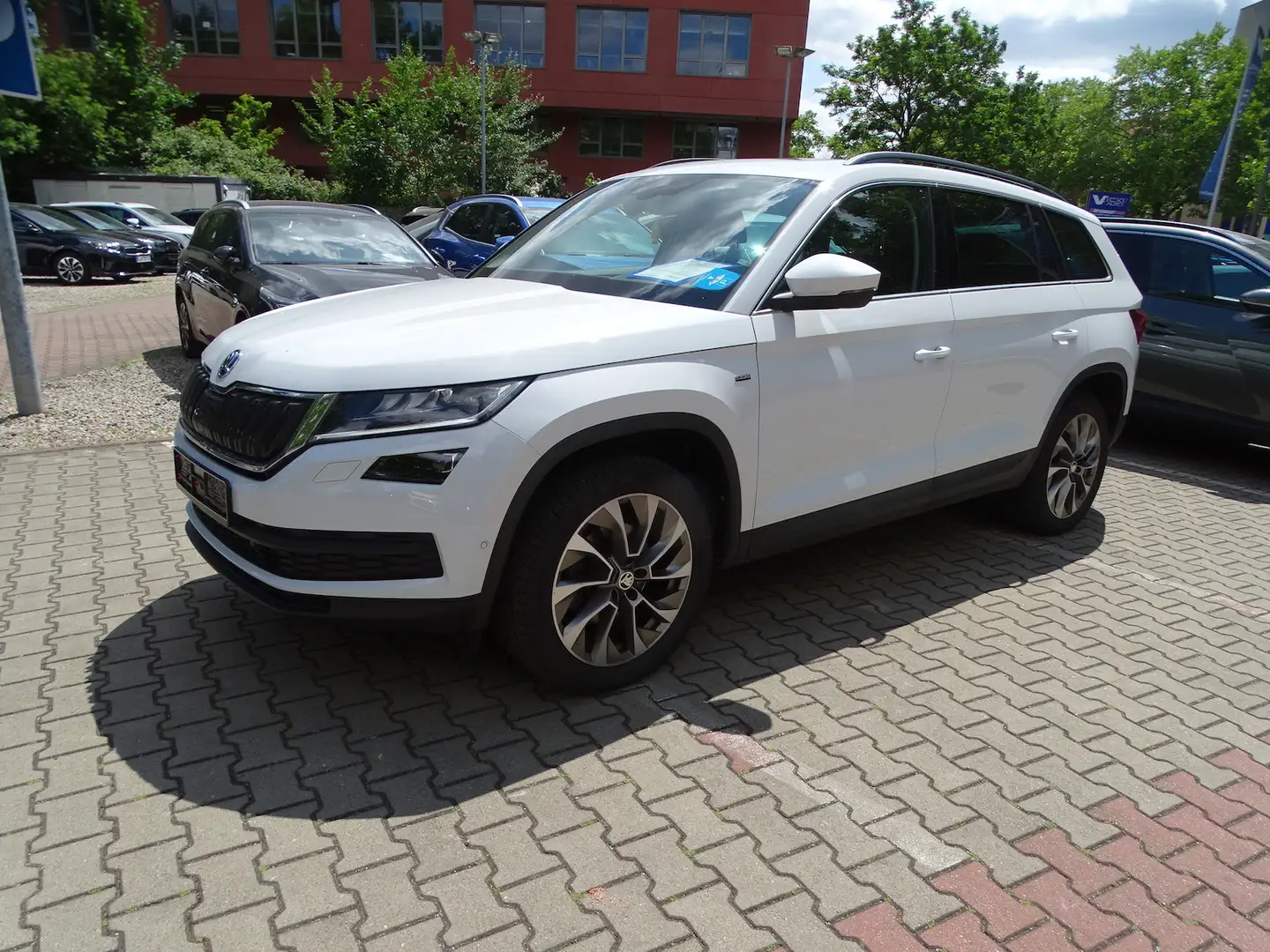 Skoda Kodiaq 1.5 TSI Clever Autom. Panor. 7 Sitzer Blanc - 1