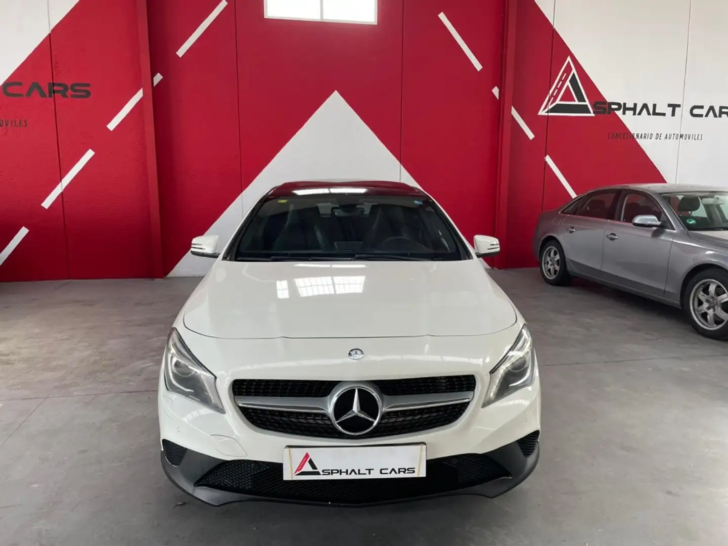 Mercedes-Benz CLA 200 200d AMG Line7G-DCT Blanco - 2