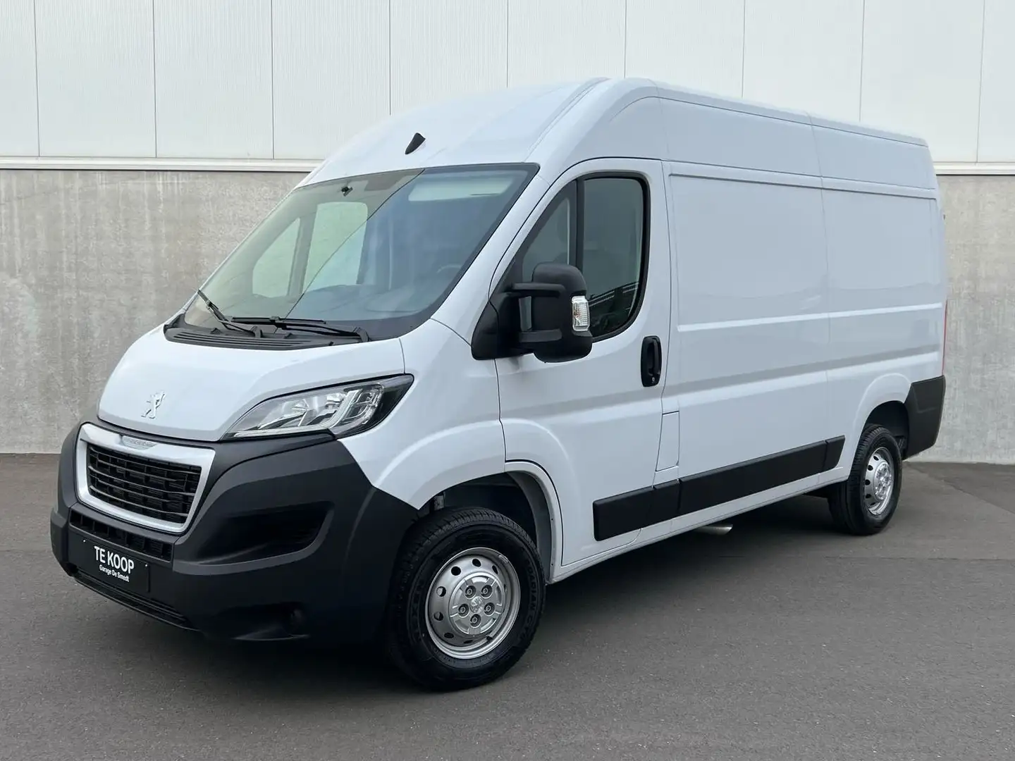 Peugeot Boxer 30 - 2.2 BlueHDi L2H2 S/S (EU6.4) Wit - 1