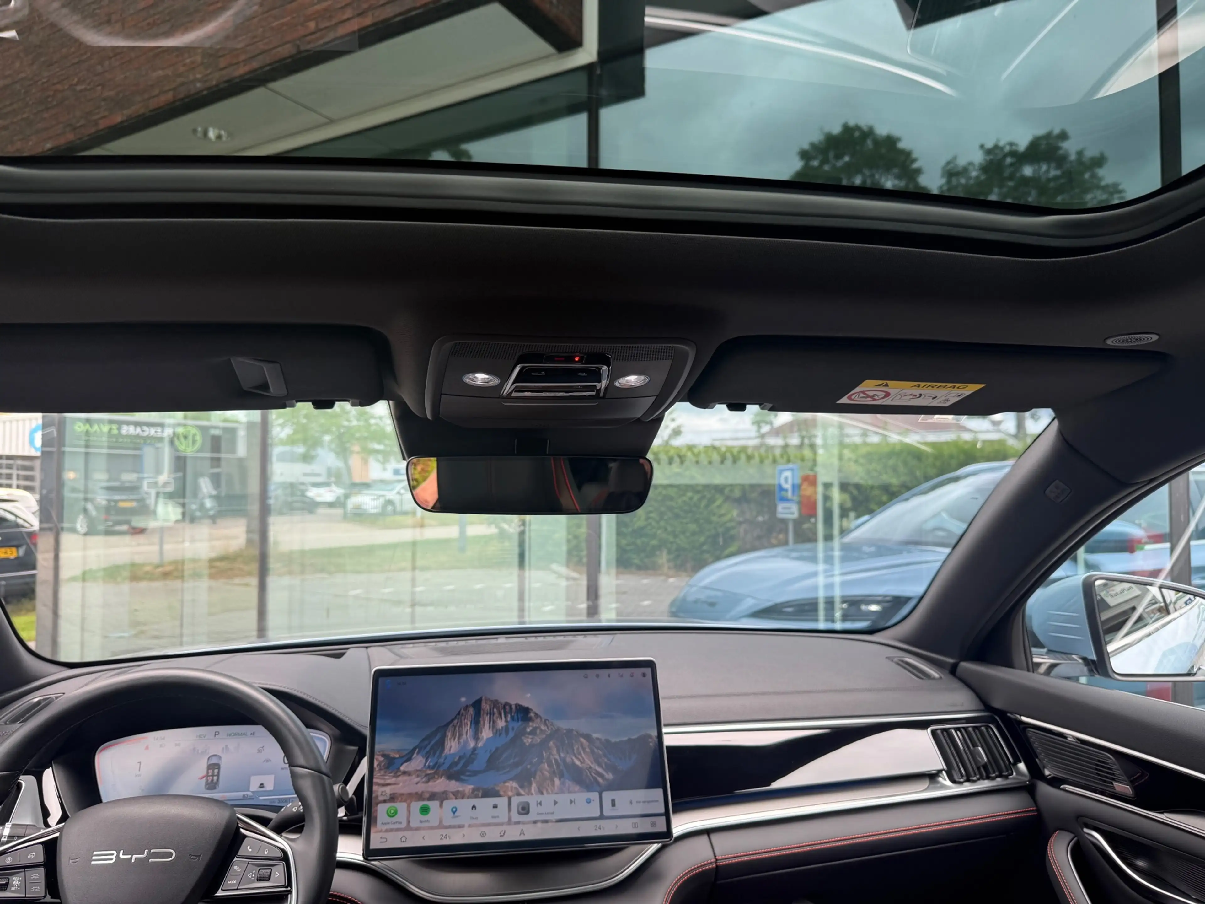 BYD Seal U 1.5 DM-i FWD Boost - Automaat - Navi - Pano/Schuif — photo 10