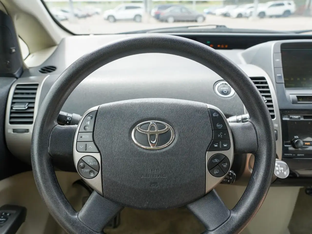 Toyota Prius снимка Toyota Prius