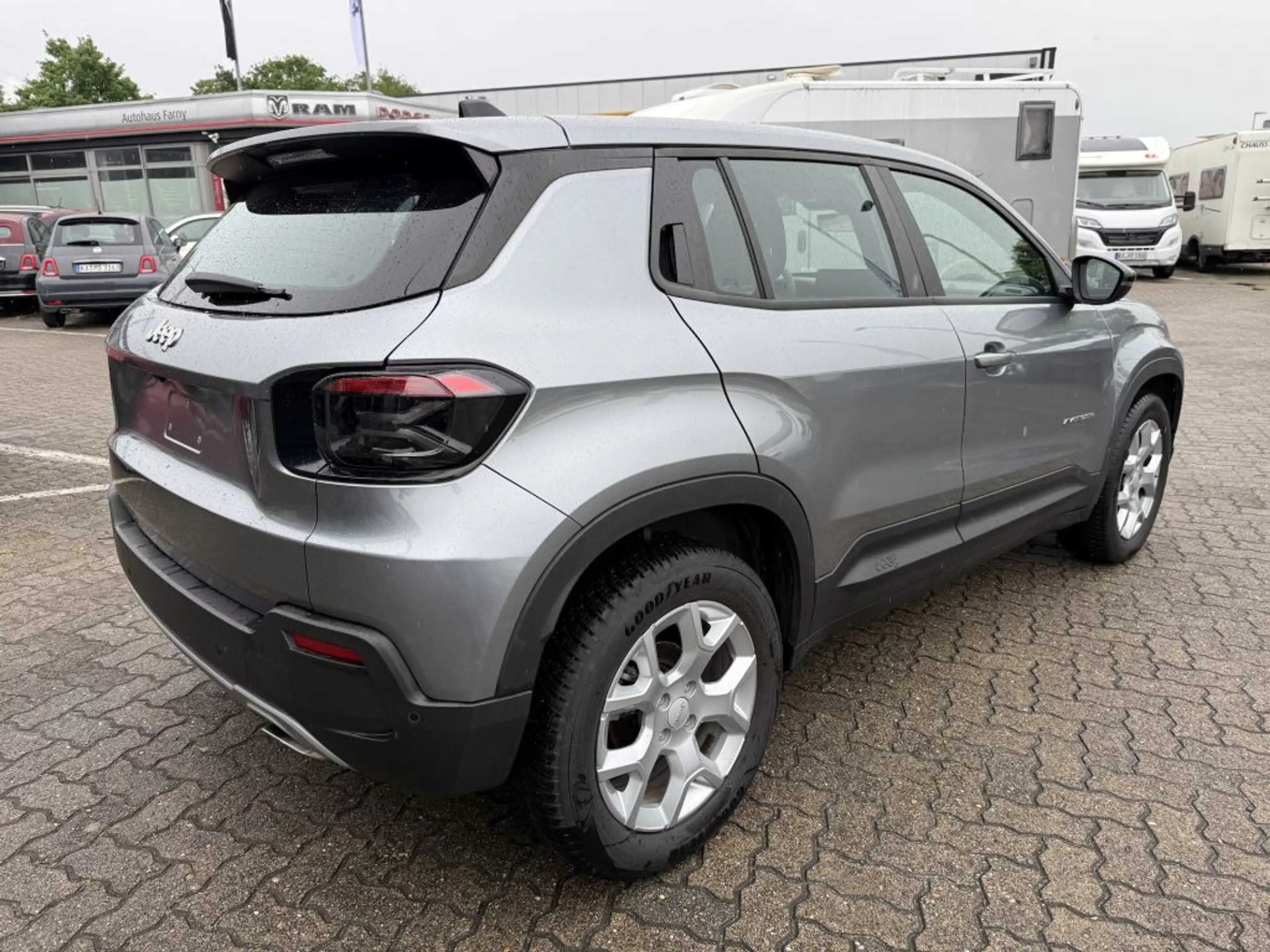 Jeep Avenger 1.2 GSE T3 Turbo-Benzin GDI Altitude — photo 5