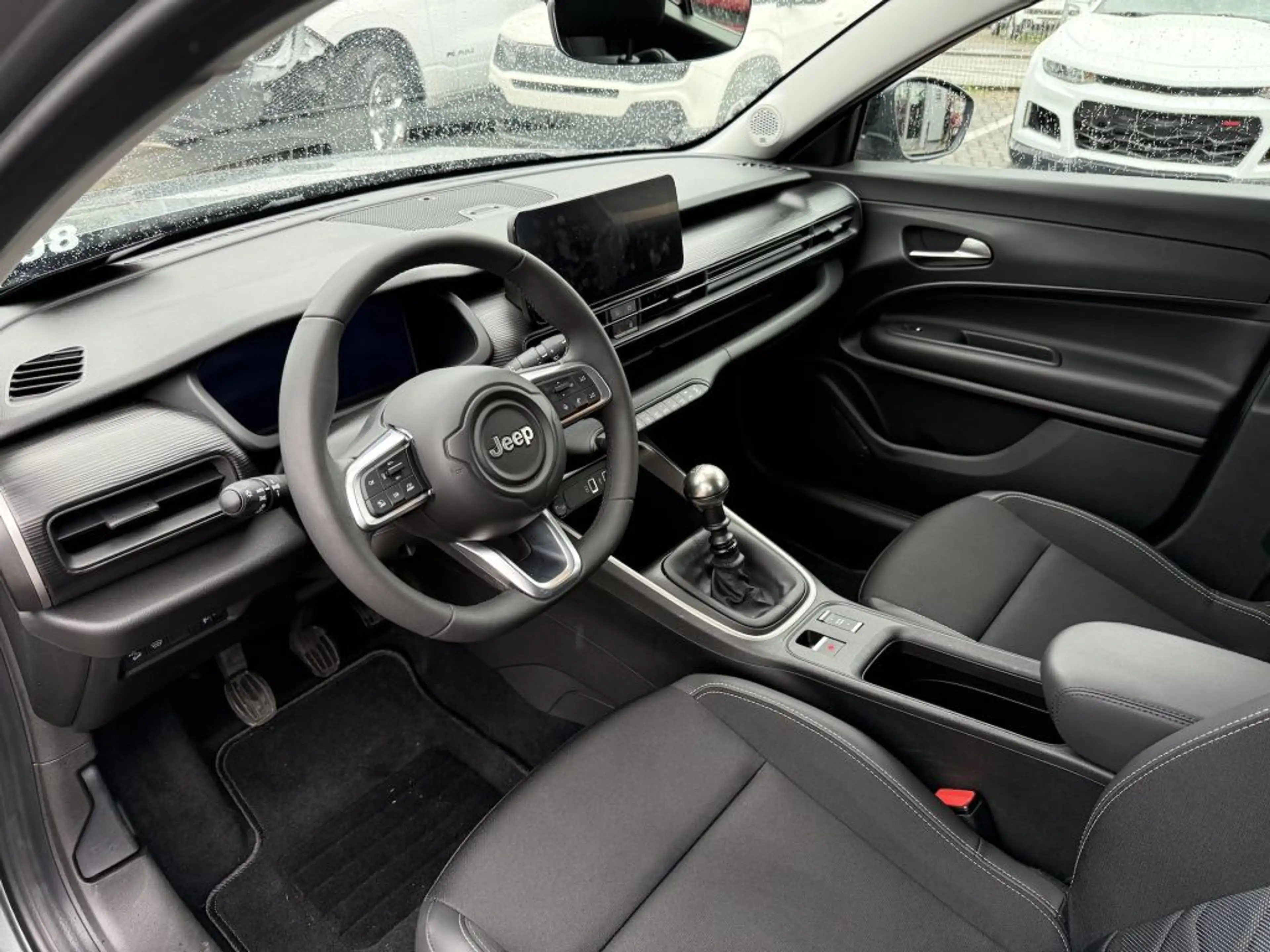Jeep Avenger 1.2 GSE T3 Turbo-Benzin GDI Altitude — photo 11