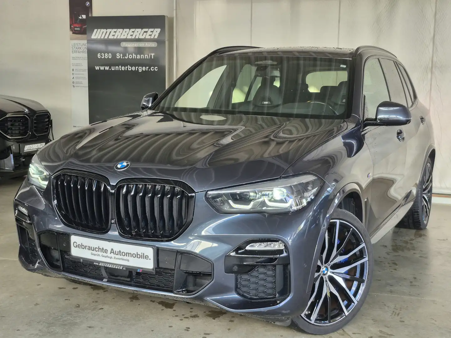 BMW X5 xDrive30d M Sportpaket / AHK Grau - 1